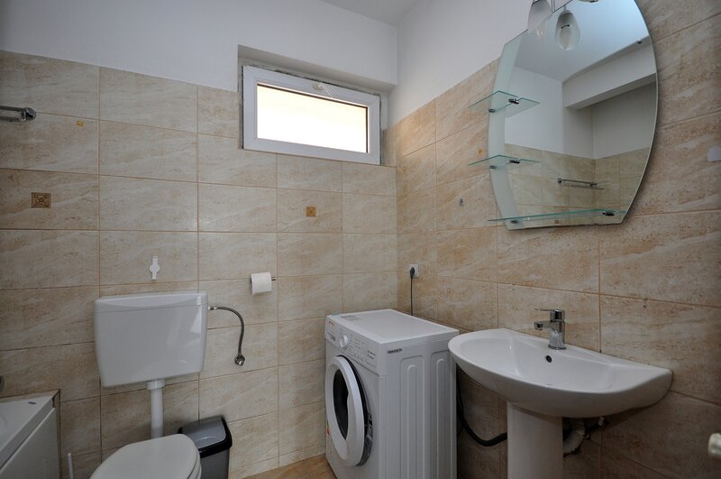 Drumul Taberei Prelungirea Ghencea complex Avangarde garsoniera loc parcare