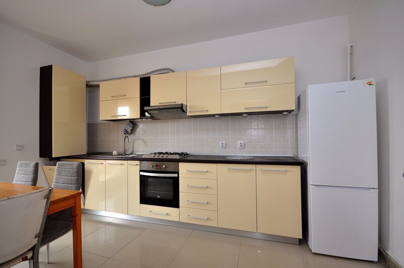 Drumul Taberei Prelungirea Ghencea complex Avangarde garsoniera loc parcare